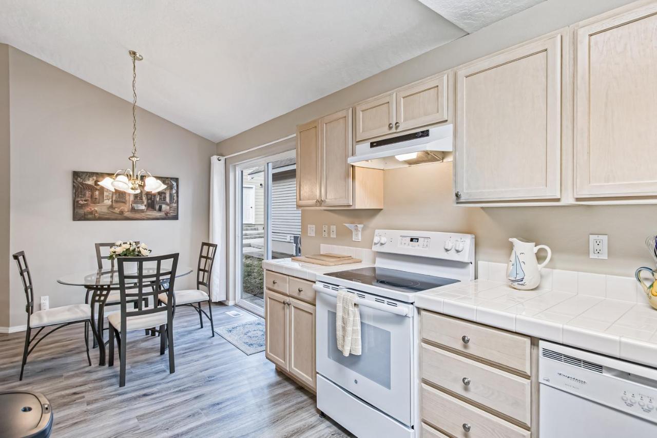 Pine Ave Delight Villa Coeur d'Alene Kültér fotó